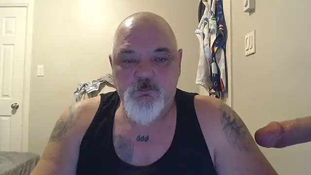 Snapshot of Newfiesausage1972 chatting on 02-15-25, 09:26 Newfiesausage1972 online show from 02-15-25, 09:26