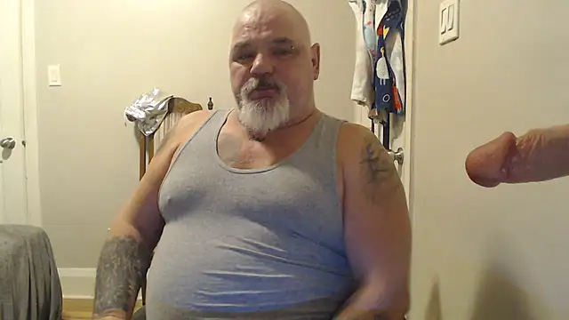 Snapshot of Newfiesausage1972 chatting on 02-19-25, 12:25 Newfiesausage1972 online show from 02-19-25, 12:25