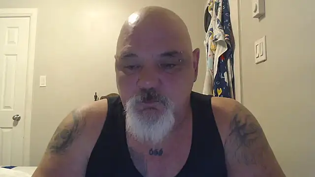 Snapshot of Newfiesausage1972 chatting on 03-17-25, 04:11 Newfiesausage1972 online show from 03-17-25, 04:11