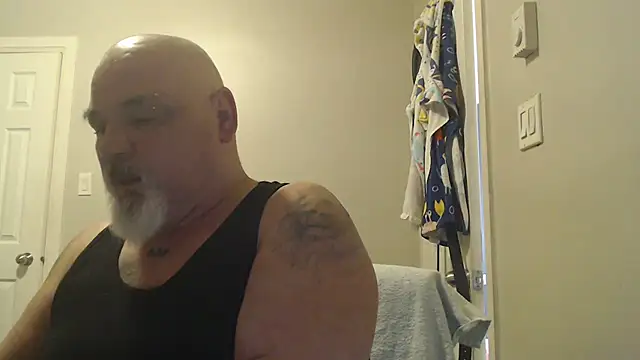 Snapshot of Newfiesausage1972 chatting on 03-21-25, 08:08 Newfiesausage1972 online show from 03-21-25, 08:08