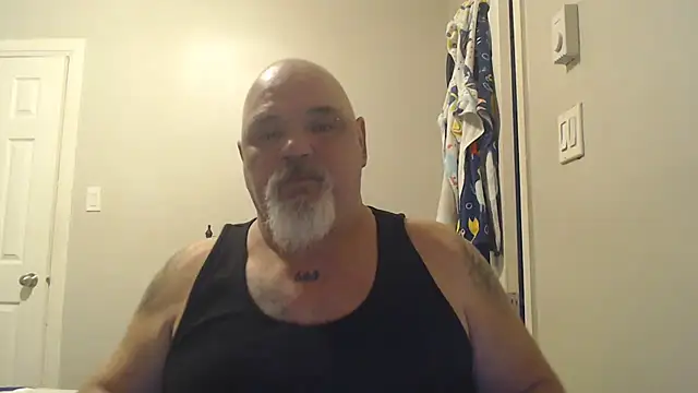 Snapshot of Newfiesausage1972 chatting on 03-22-25, 01:22 Newfiesausage1972 online show from 03-22-25, 01:22