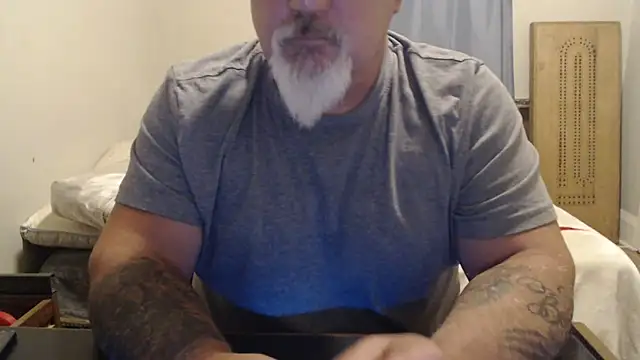 Snapshot of Newfiesausage1972 chatting on 09-08-25, 02:49 Newfiesausage1972 online show from 09-08-25, 02:49