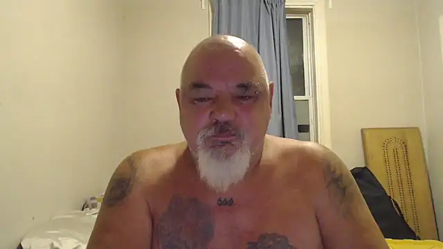 Snapshot of Newfiesausage1972 chatting on 09-17-25, 09:33 Newfiesausage1972 online show from 09-17-25, 09:33