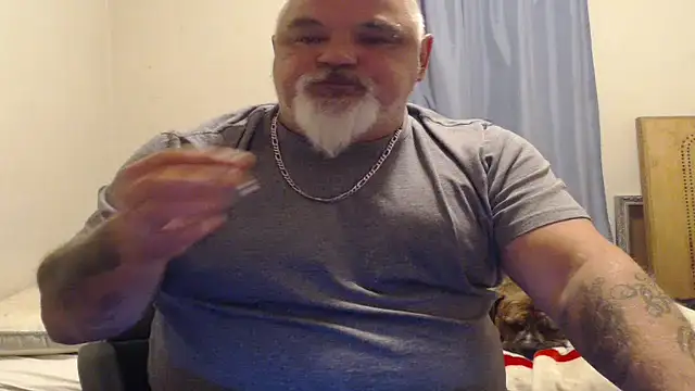 Snapshot of Newfiesausage1972 chatting on 09-27-25, 05:12 Newfiesausage1972 online show from 09-27-25, 05:12