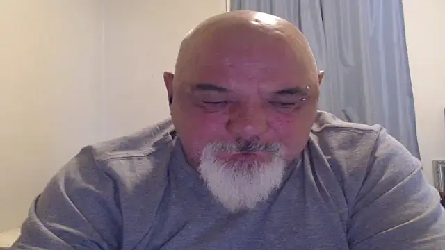 Snapshot of Newfiesausage1972 chatting on 10-08-25, 03:42 Newfiesausage1972 online show from 10-08-25, 03:42