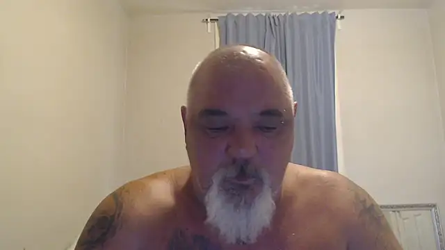 Snapshot of Newfiesausage1972 chatting on 10-22-25, 02:50 Newfiesausage1972 online show from 10-22-25, 02:50