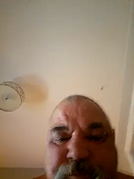 Snapshot of Newfiesausage1972 chatting on 10-29-25, 12:35 Newfiesausage1972 online show from 10-29-25, 12:35