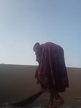 Simaran bhabhi online show from 10-13-25, 01:38