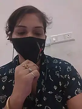 Snapshot of Simaran_bhabhi chatting on 05-19-26, 01:56 Simaran bhabhi online show from 05-19-26, 01:56