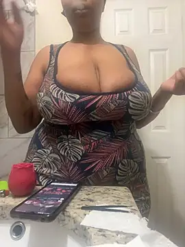 1BeautyN1Beast online show from 12-20-24, 03:58