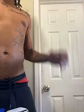 1BeautyN1Beast online show from 12-22-24, 05:53