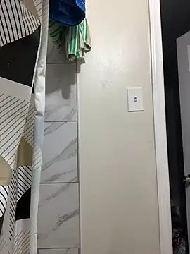 1BeautyN1Beast online show from 12-25-24, 03:08