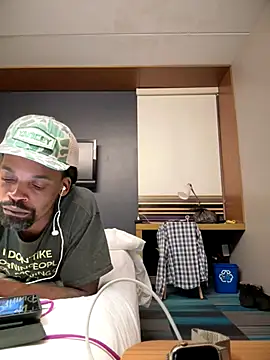 1BeautyN1Beast online show from 10-01-25, 11:33