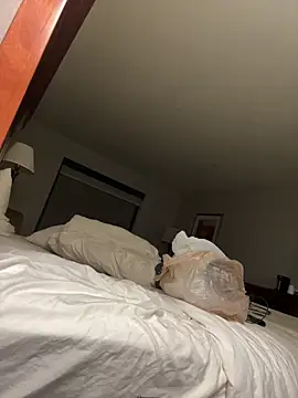 1BeautyN1Beast online show from 11-11-25, 01:38