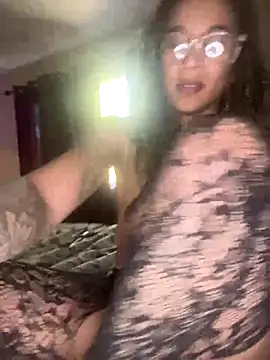 Snapshot of Shuggabutt chatting on 12-07-24, 04:25 Shuggabutt online show from 12-07-24, 04:25