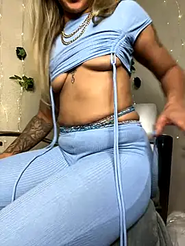 Snapshot of Shuggabutt chatting on 11-09-25, 09:13 Shuggabutt online show from 11-09-25, 09:13