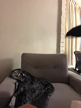 Snapshot of blndpolkadot chatting on 01-30-25, 01:21 blndpolkadot online show from 01-30-25, 01:21