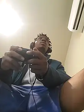 Snapshot of gaimov3r2024 chatting on 01-27-25, 06:09 gaimov3r2024 online show from 01-27-25, 06:09