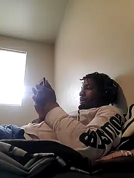 Snapshot of gaimov3r2024 chatting on 01-28-25, 10:23 gaimov3r2024 online show from 01-28-25, 10:23