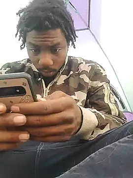 Snapshot of gaimov3r2024 chatting on 02-09-25, 09:17 gaimov3r2024 online show from 02-09-25, 09:17