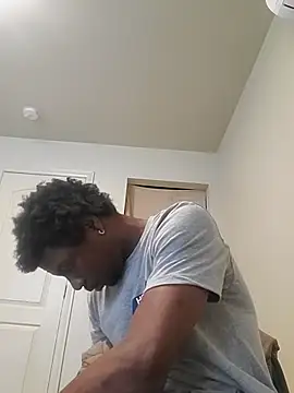 Snapshot of gaimov3r2024 chatting on 02-19-25, 06:54 gaimov3r2024 online show from 02-19-25, 06:54