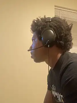 Snapshot of gaimov3r2024 chatting on 11-12-25, 04:35 gaimov3r2024 online show from 11-12-25, 04:35