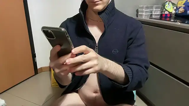 Snapshot of marguiabc chatting on 01-31-25, 11:24 marguiabc online show from 01-31-25, 11:24