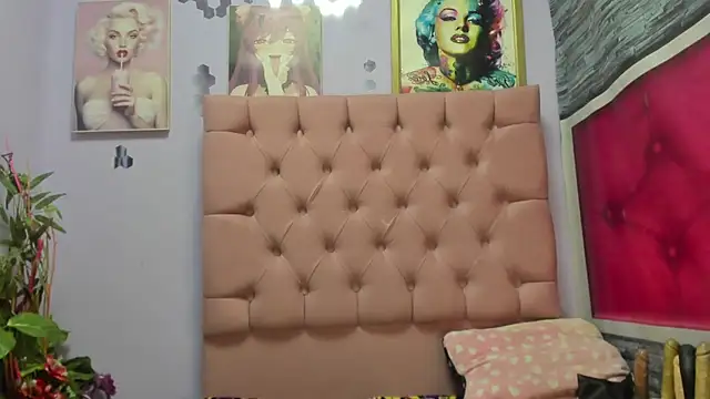 Yaumiko online show from 11-14-25, 12:48