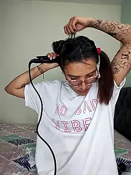 Yaumiko online show from 04-18-26, 01:59