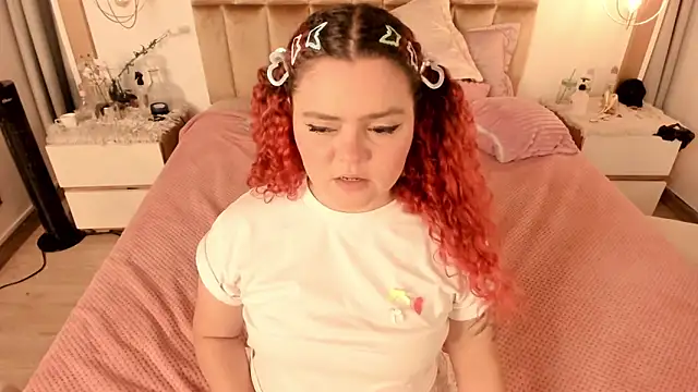 Twwiiggy online show from 03-12-25, 02:20