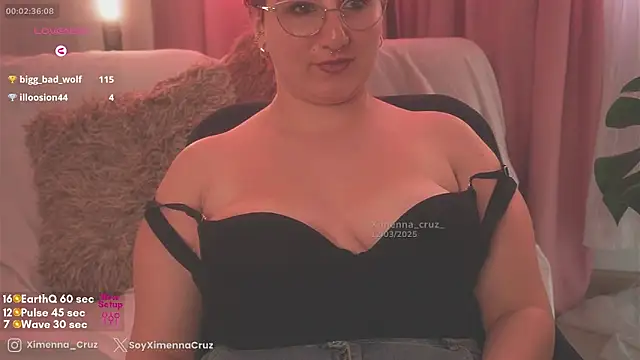 Ximenna Cruz online show from 03-12-25, 09:24