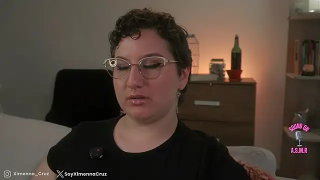 Ximenna Cruz online show from 11-08-25, 09:24