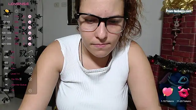 Snapshot of alexia_87 chatting on 12-10-24, 11:40 alexia 87 online show from 12-10-24, 11:40