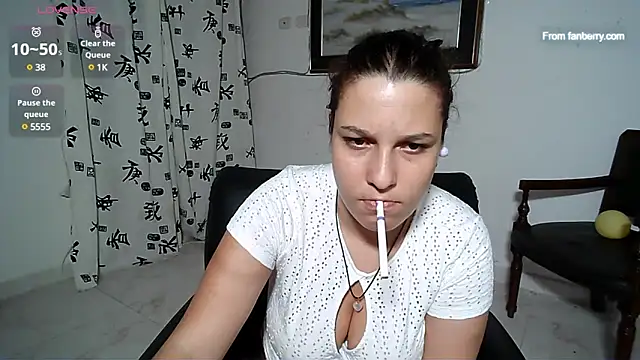 Snapshot of alexia_87 chatting on 01-17-25, 01:57 alexia 87 online show from 01-17-25, 01:57