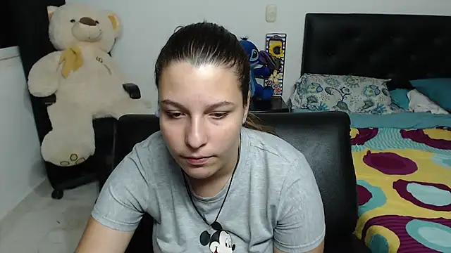 Snapshot of alexia_87 chatting on 01-25-25, 05:40 alexia 87 online show from 01-25-25, 05:40