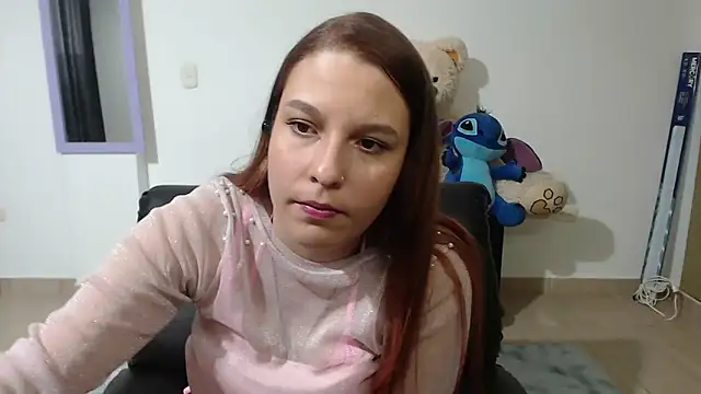 Snapshot of alexia_87 chatting on 02-14-25, 03:54 alexia 87 online show from 02-14-25, 03:54