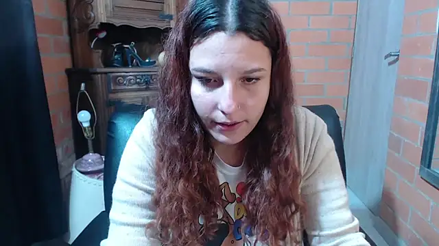 Snapshot of alexia_87 chatting on 12-15-25, 12:04 alexia 87 online show from 12-15-25, 12:04