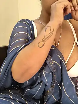 Divya girl online show from 12-16-25, 09:58