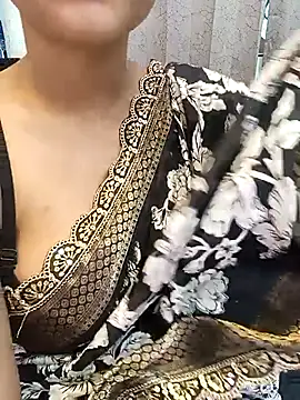 Divya girl online show from 02-21-26, 11:22