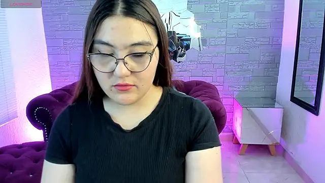 Snapshot of conniejames_m chatting on 10-30-25, 12:28 conniejames m online show from 10-30-25, 12:28