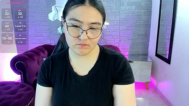 Snapshot of conniejames_m chatting on 11-18-25, 12:31 conniejames m online show from 11-18-25, 12:31