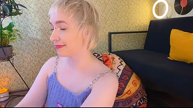 EmmyAmbros online show from 03-07-25, 01:07