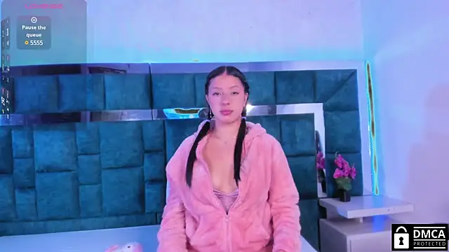 Venus velez  online show from 01-15-25, 01:09