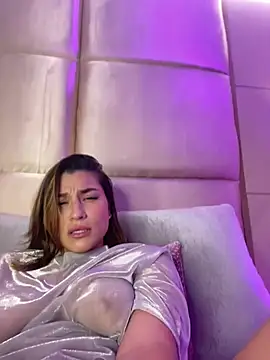 Snapshot of SaharaRush_ chatting on 01-07-25, 04:29 SaharaRush online show from 01-07-25, 04:29