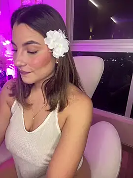 Snapshot of SaharaRush_ chatting on 03-19-25, 01:21 SaharaRush online show from 03-19-25, 01:21