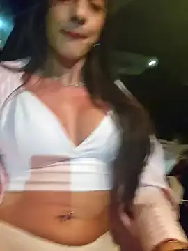 Snapshot of Brunna_Ella chatting on 12-31-24, 01:57 Brunna Ella online show from 12-31-24, 01:57