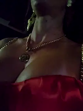 Snapshot of Brunna_Ella chatting on 03-01-25, 01:11 Brunna Ella online show from 03-01-25, 01:11