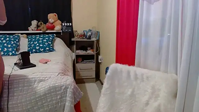 Brunna Ella online show from 06-25-26, 05:50