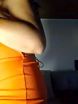 Snapshot of Sexxy-Lana chatting on 09-30-25, 01:38 Sexxy-Lana online show from 09-30-25, 01:38