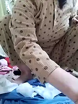 Snapshot of Mie610 chatting on 01-05-25, 09:37 Mie610 online show from 01-05-25, 09:37